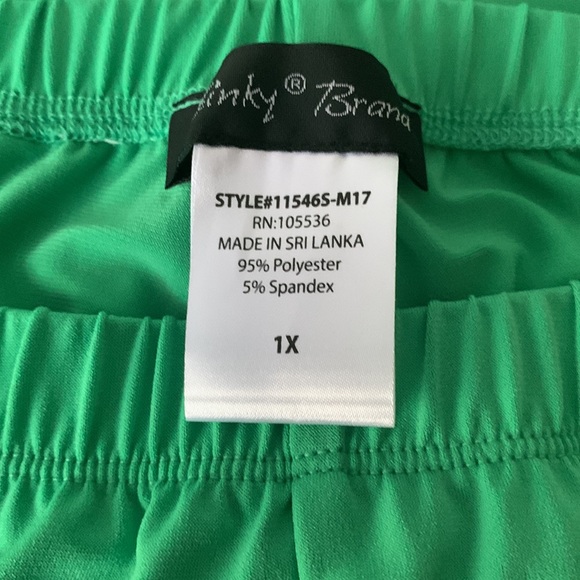 Slinky Brand Summer Green Flowy capris women 1X STRETCHY Classic Wider Leg - Picture 4 of 9